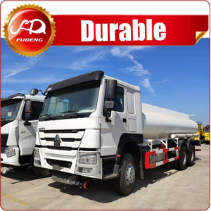 HOWO 10 Tyres 18000L Fuel Oil Tank Truck